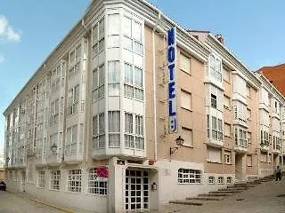 Don Rodrigo מלון 3*