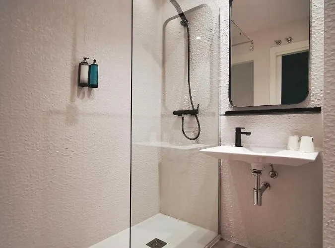 Отель Don Rodrigo 3*